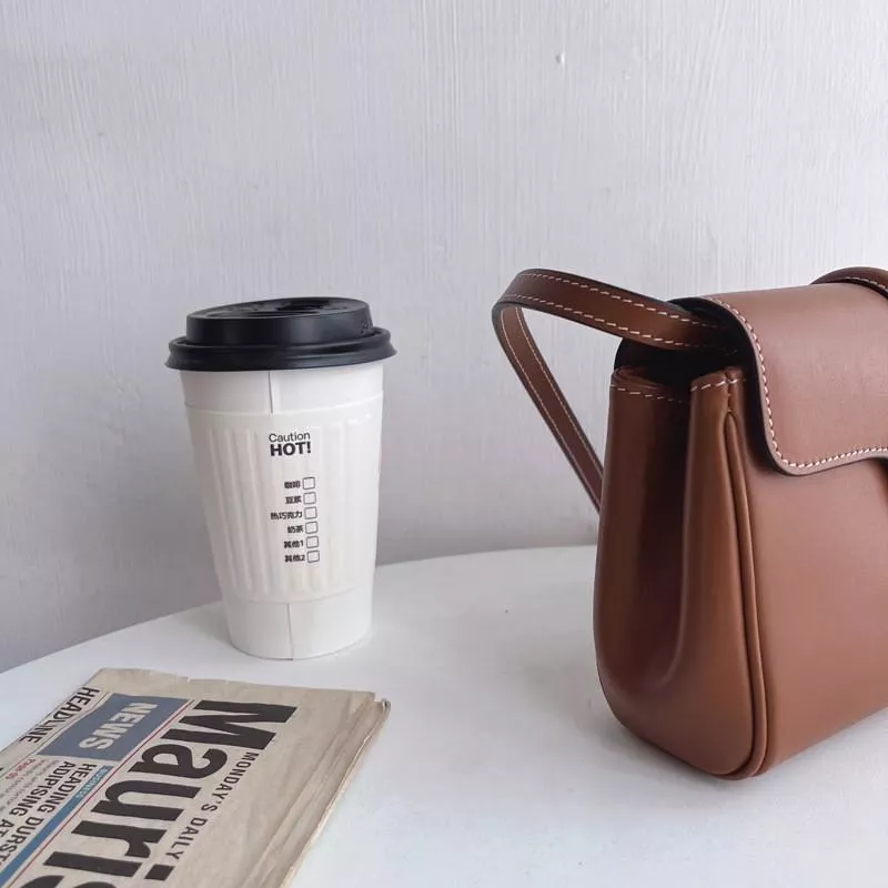 DANDT 可愛~裏外全皮~頭層牛皮鎖釦迷你包單肩休閒女包（23 JULY THU） 歐美包款