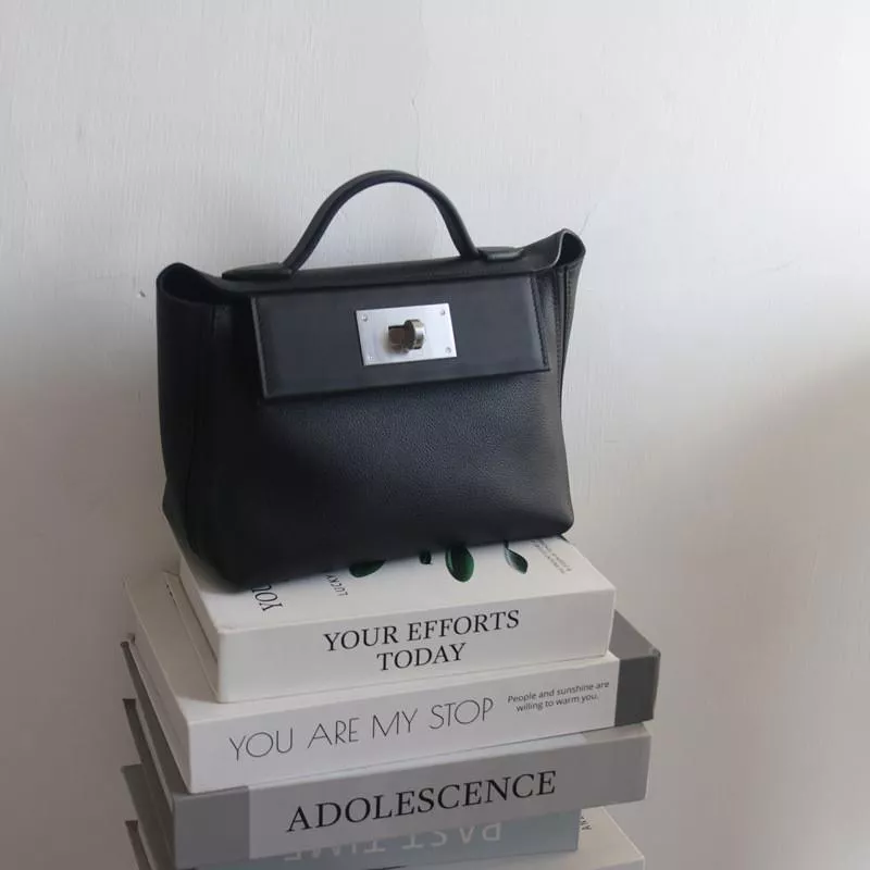 DANDT 裏外頭層皮~質感軟糯~牛皮2424mini手提包歐美經典鎖釦斜跨女包(23 JULY THU) 歐美包款