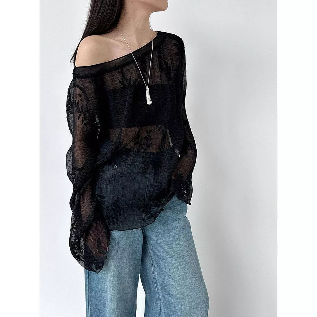 DANDT 法式一字肩蕾絲鏤空上衣女26春季溫柔風喇叭袖疊穿小衫3903(26 MAR LUC)