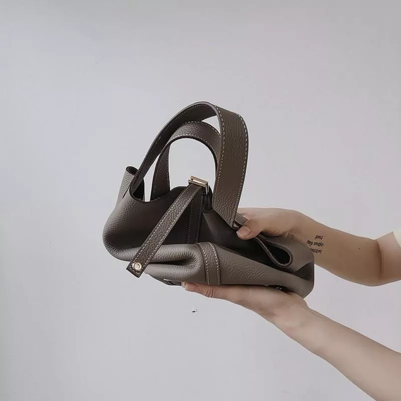 DANDT ins博主們同款休閒真皮包 頭層荔枝紋牛皮菜籃子手提包女包包(23 JULY THU) 歐美包款