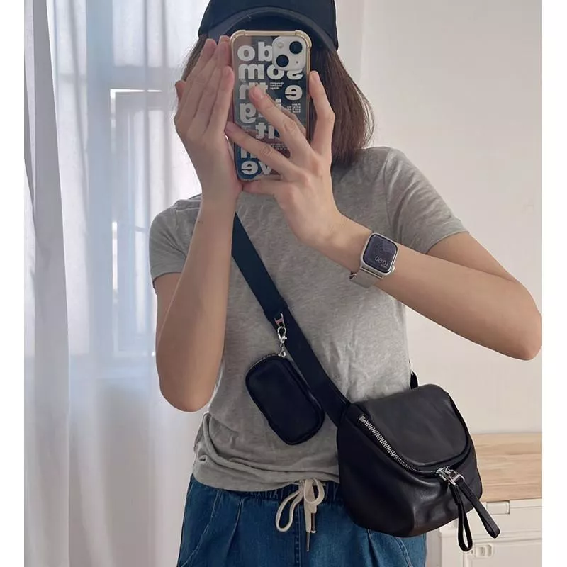 DANDT 有質感頭層牛皮包~簡約休閒運動風斜跨包~百搭腰包女包(23 JULY THU) 歐美包款