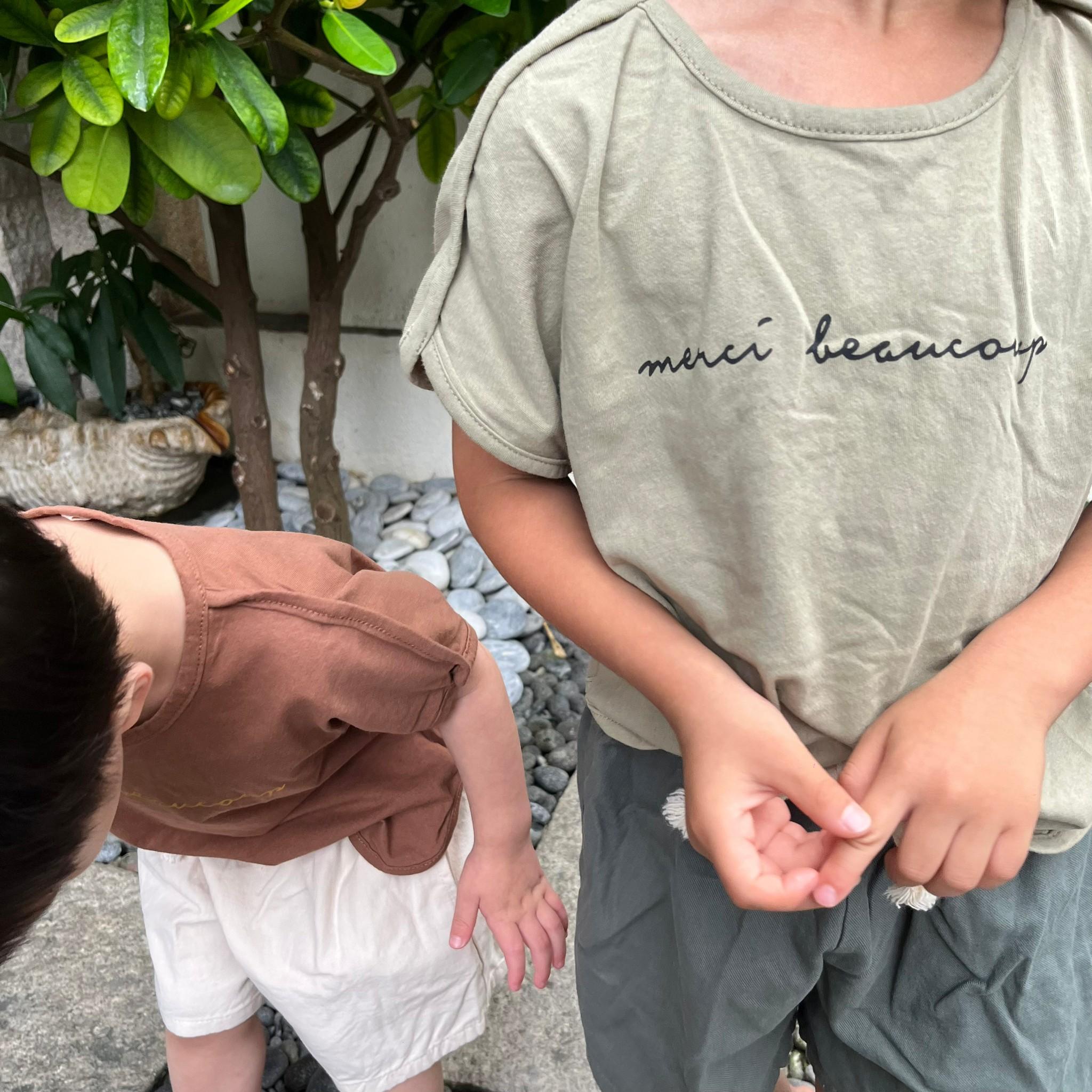 ＂現貨＂手寫文字蝙蝠袖上衣