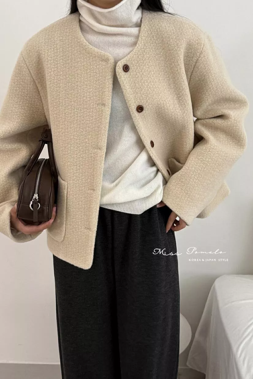 絕版孤品｜復古氛圍。韓系簡約休閒圓領夾棉大口袋短版大衣外套