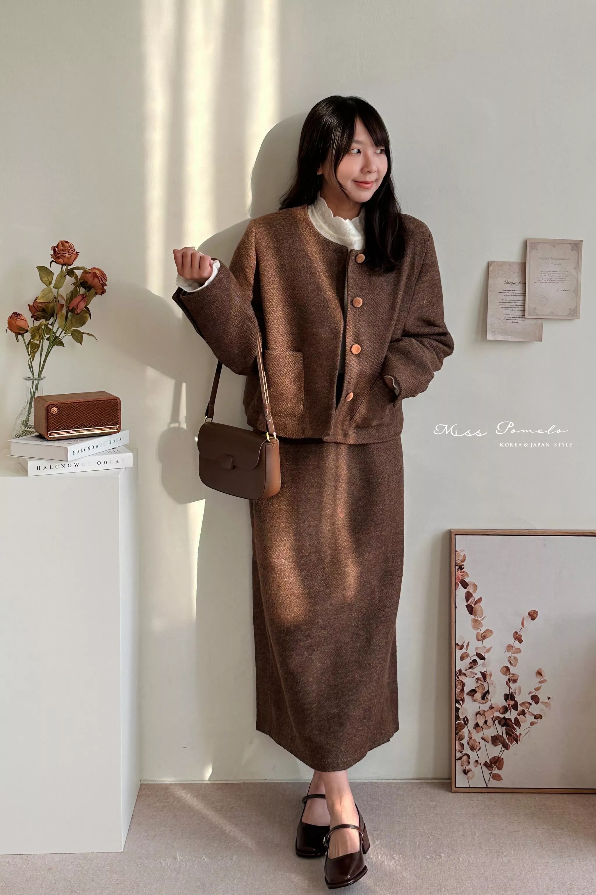 絕版孤品｜精緻復古。韓系高磅數保暖羊毛白鴨絨西裝外套+後鬆緊腰窄裙