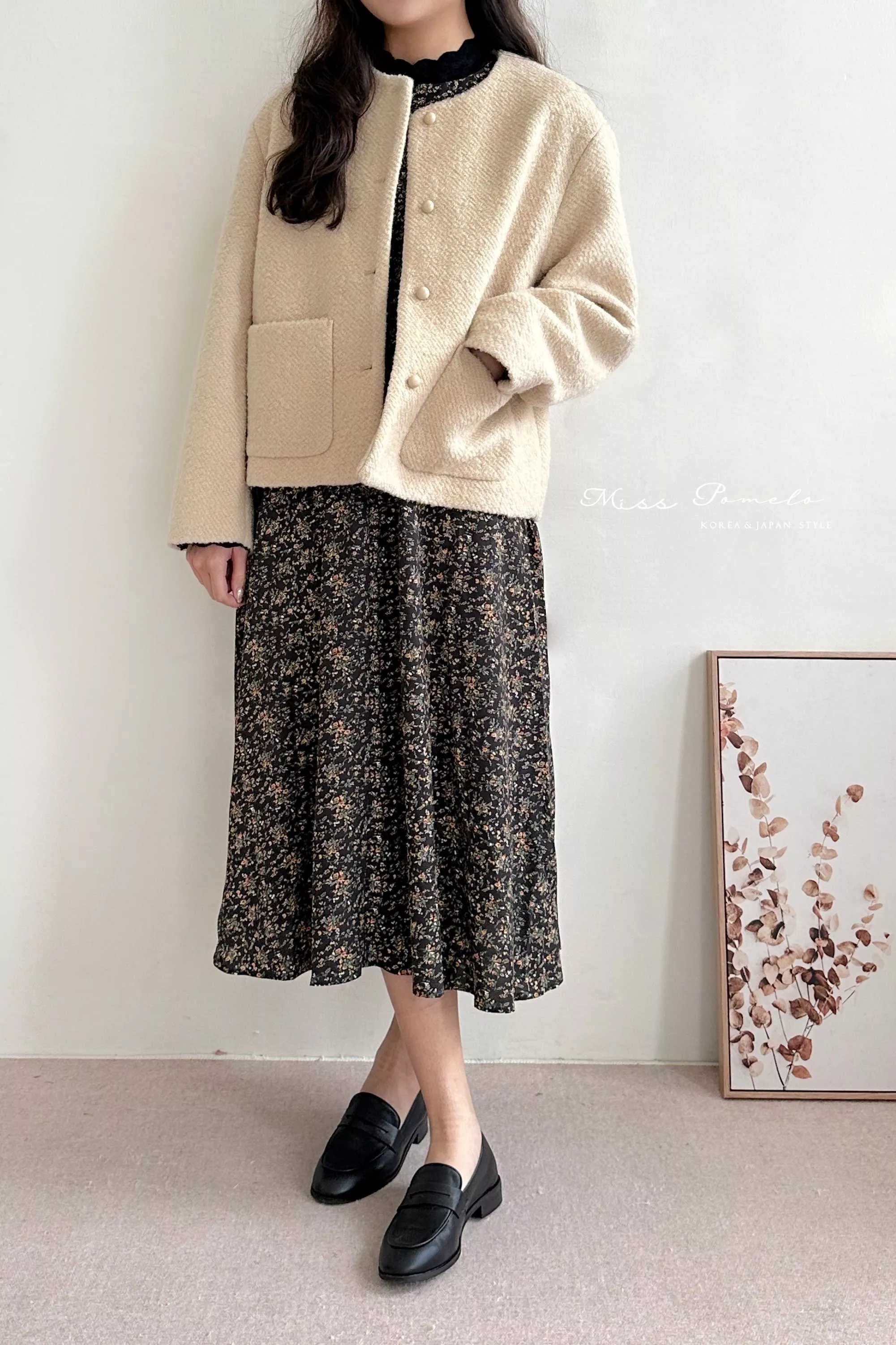 羊毛呢外套｜柔霧冬日。韓系溫暖圓領夾棉大口袋短版大衣外套。保暖外套