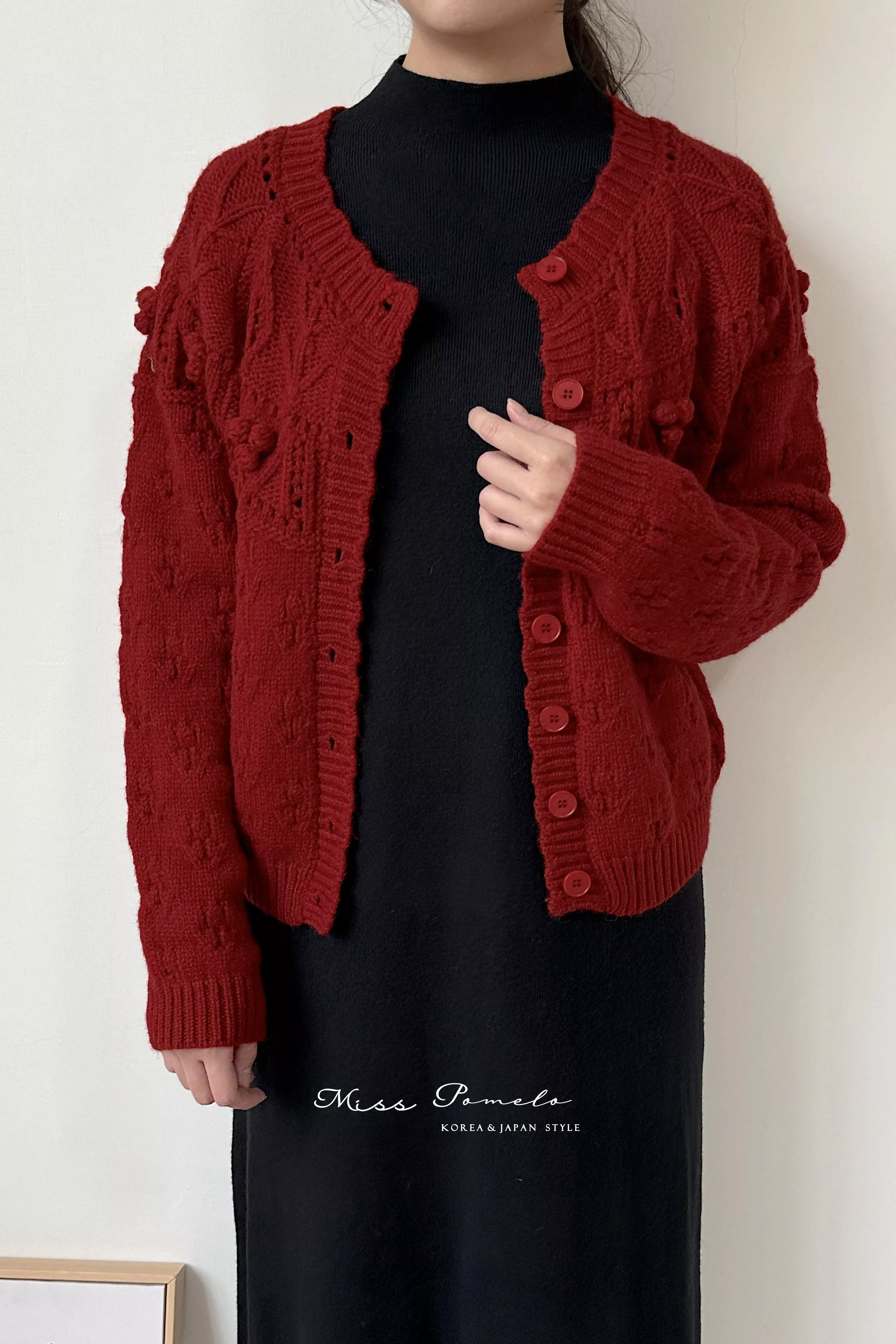 毛衣外套｜森林果園。日系復古溫暖手工立體球球鏤空編織針織外套（法式酒紅）