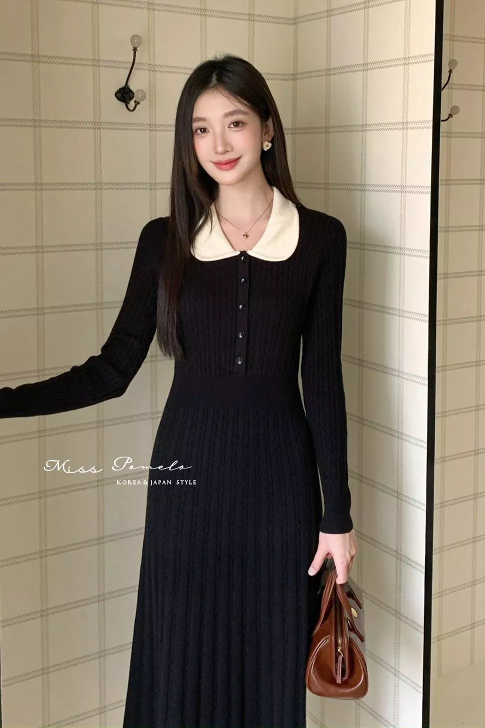 赫本風長袖洋裝｜Elegance Knit。法式復古撞色翻領顯瘦針織長洋裝（赫本黑）