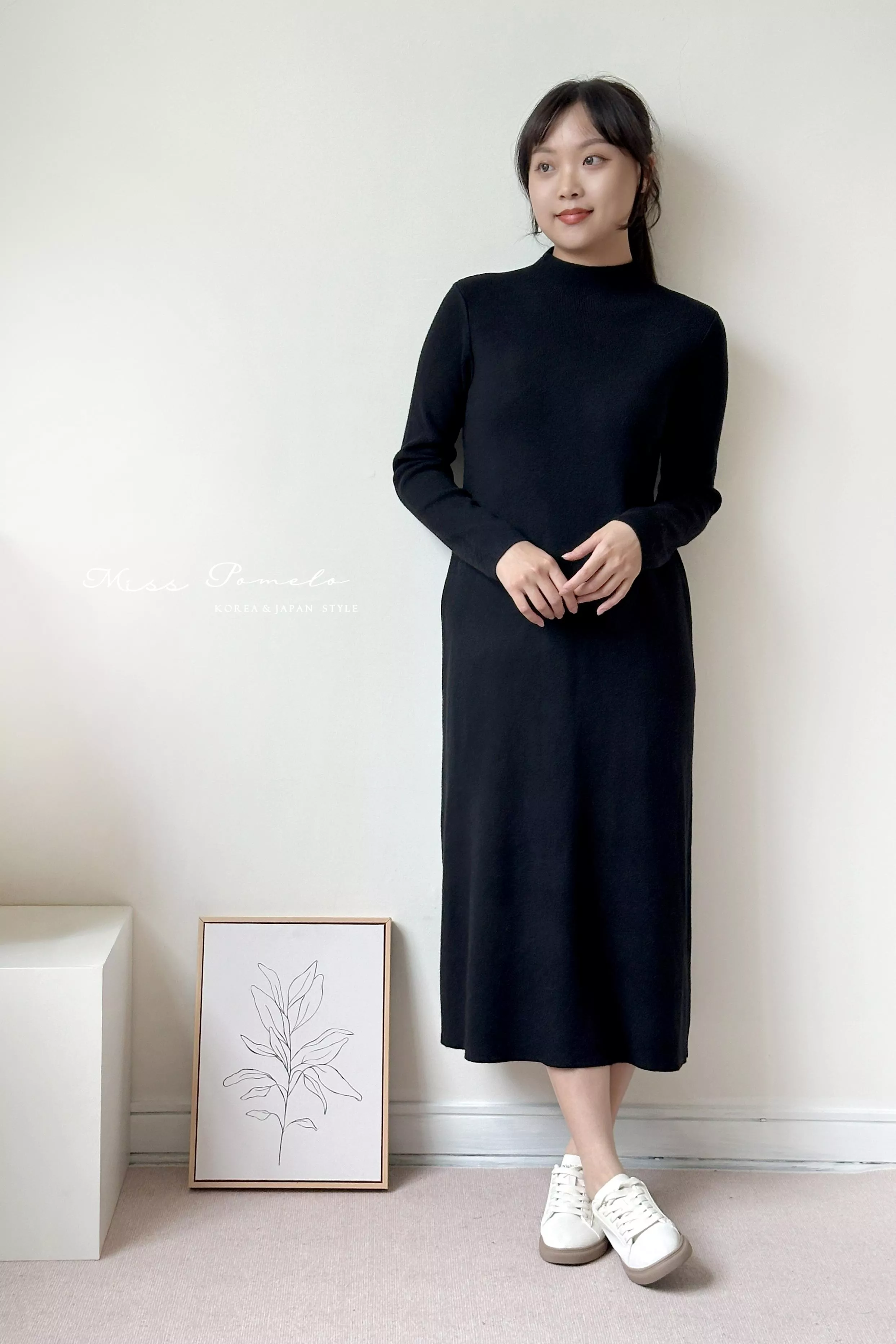 半高領長袖洋裝｜靜謐氛圍。韓系簡約氣質針織直筒連身裙。長裙（冷萃黑）