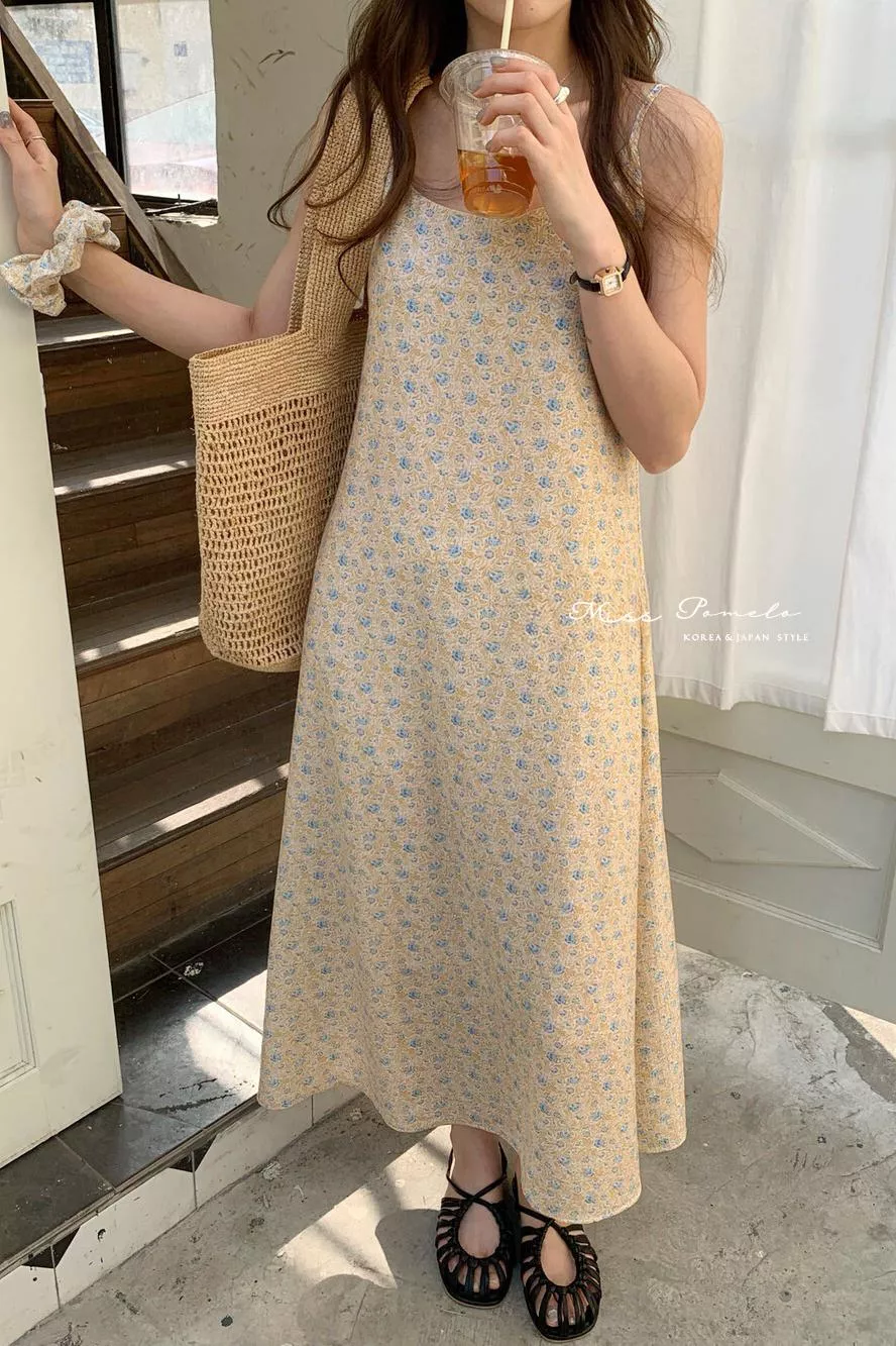 碎花吊帶裙｜午後花園。日系小復古寬鬆細肩帶長洋裝。背心裙（附髮圈）（晨霧藍花）
