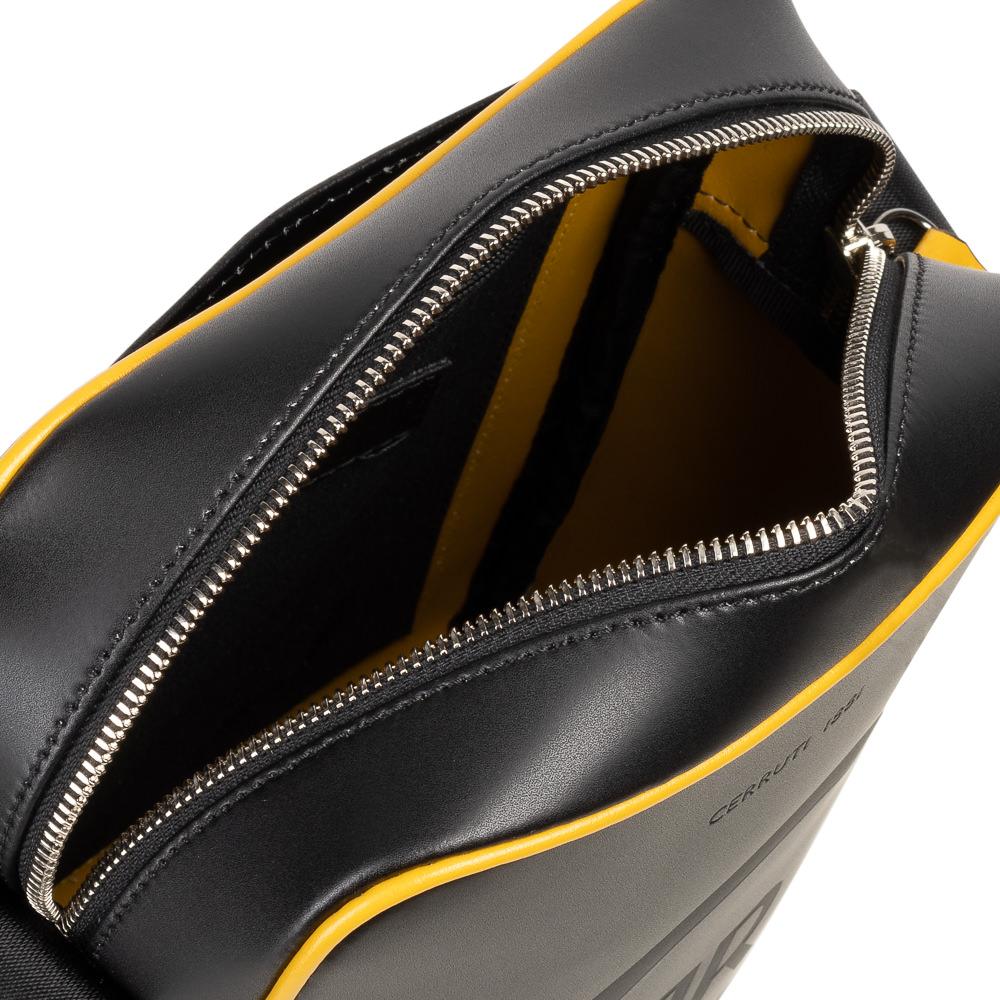 【Cerruti 1881】限量2折 義大利頂級小牛皮側背包肩背包 全新專櫃展示品 (黑色 CEBO05479M)