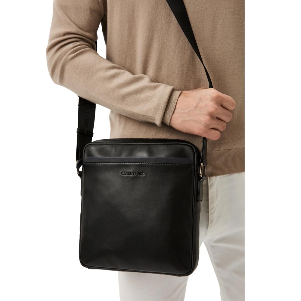 【Cerruti 1881】限量2折 義大利頂級小牛皮側背包肩背包 全新專櫃展示品 (黑色 CEBO06532M)