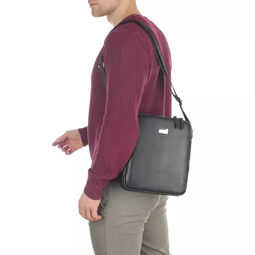 【Cerruti 1881】義大利頂級小牛皮側背包肩背包 (黑色 CEBO06588M)