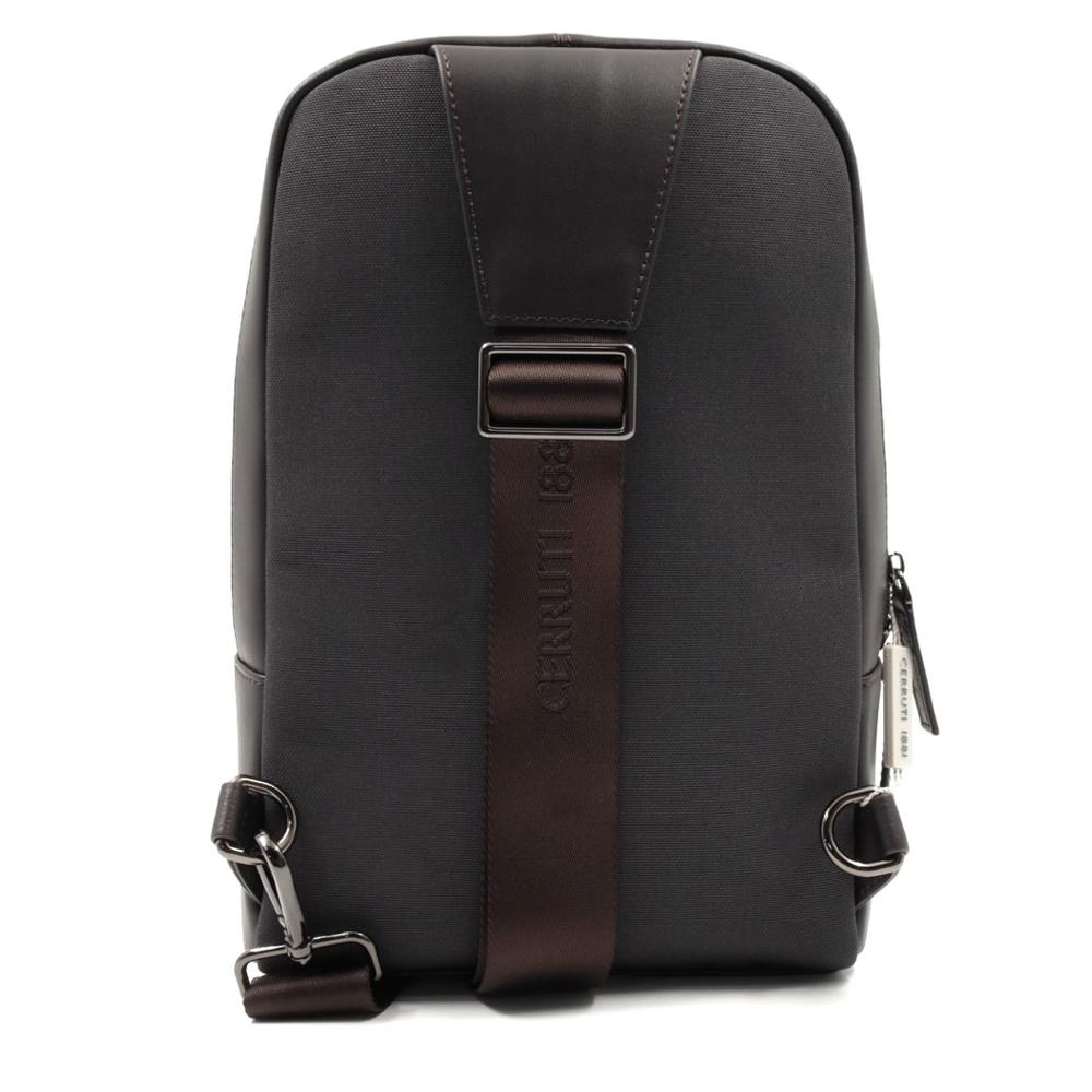 【Cerruti 1881】限量2折 義大利頂級斜肩包 全新專櫃展示品 (灰色 CEBO06193N)