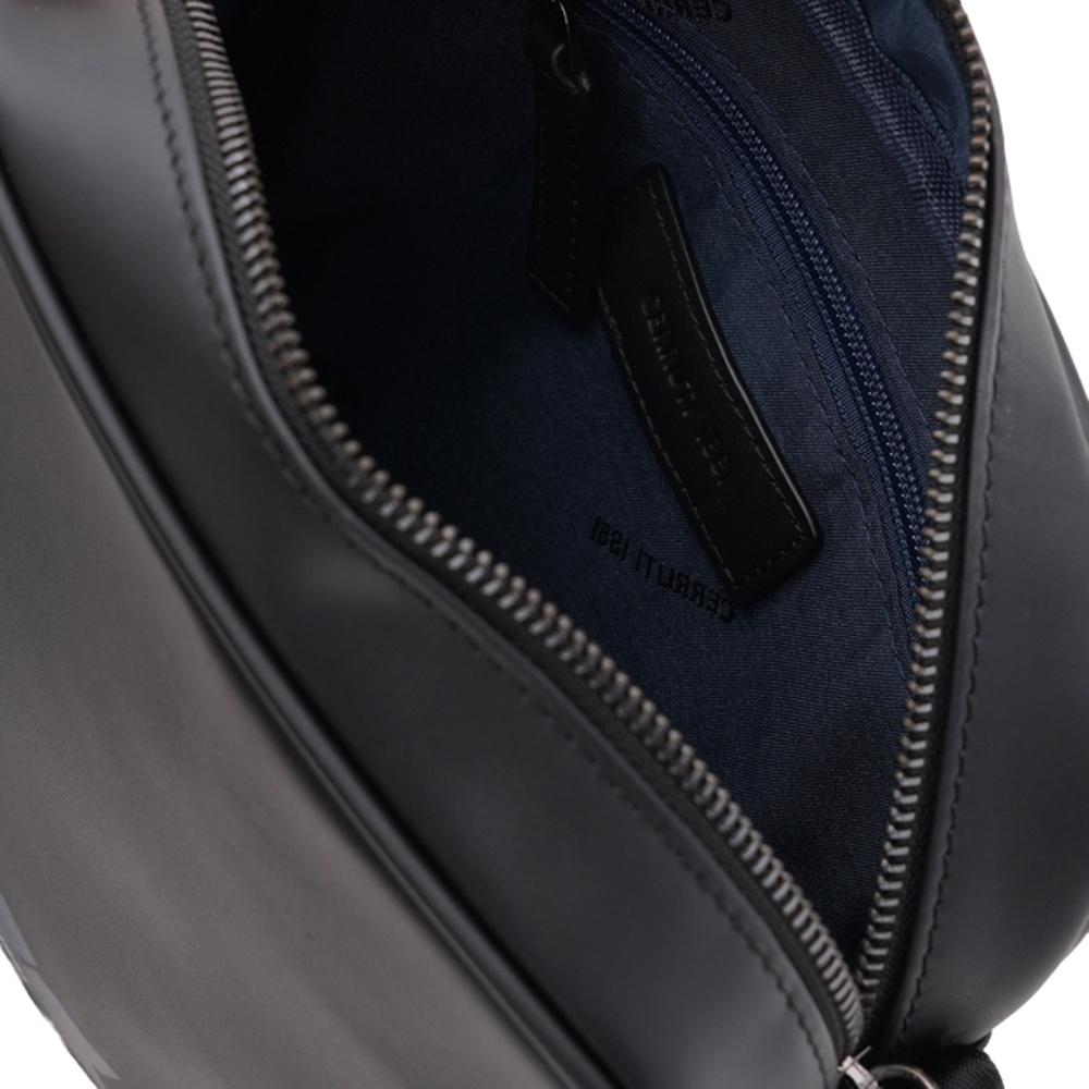 【Cerruti 1881】限量2折 義大利頂級小牛皮側背包肩背包 全新專櫃展示品 (黑色 CEBO06271M)