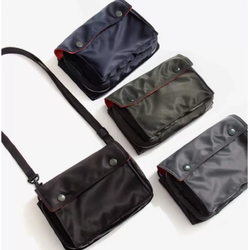 日系防潑水多用小包