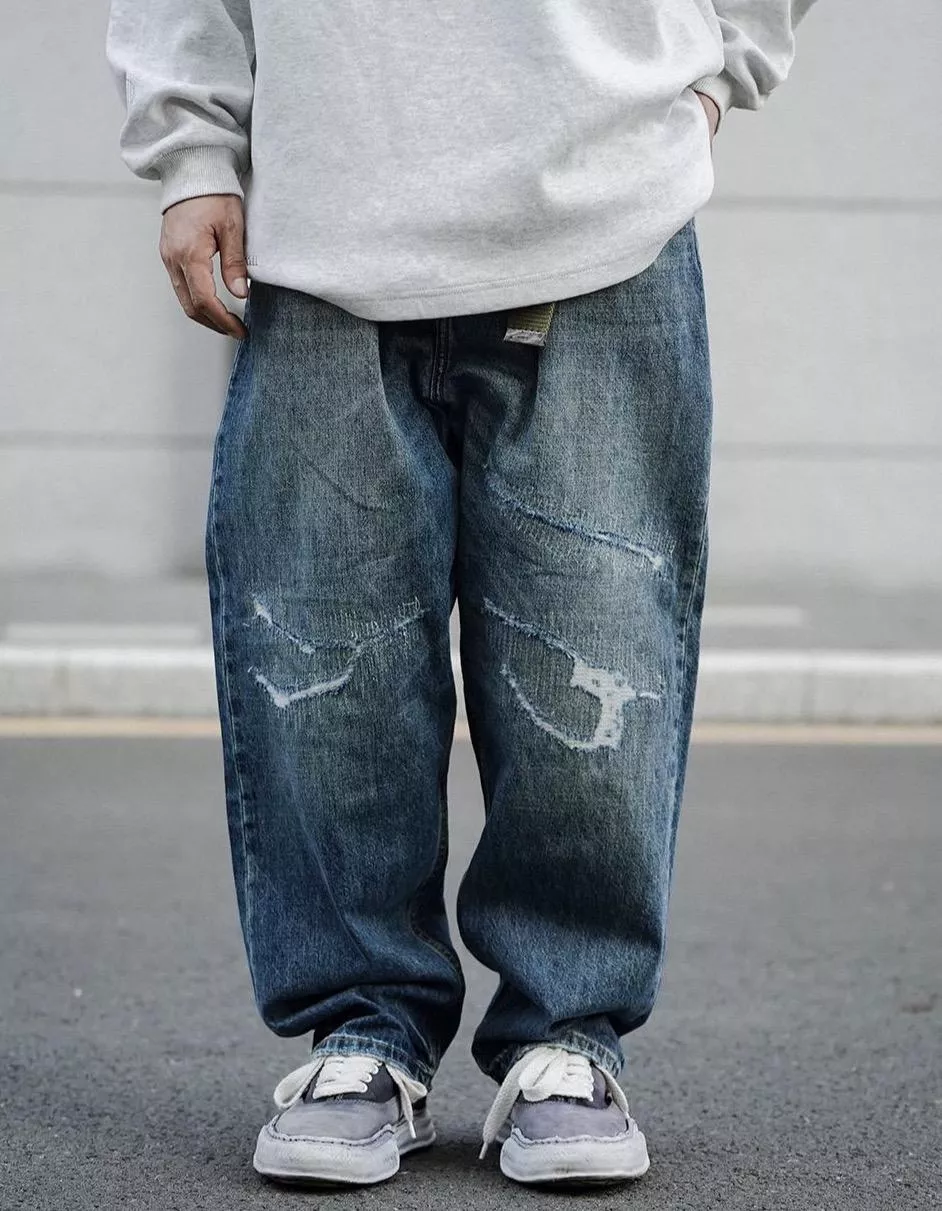 作舊補釘牛仔褲