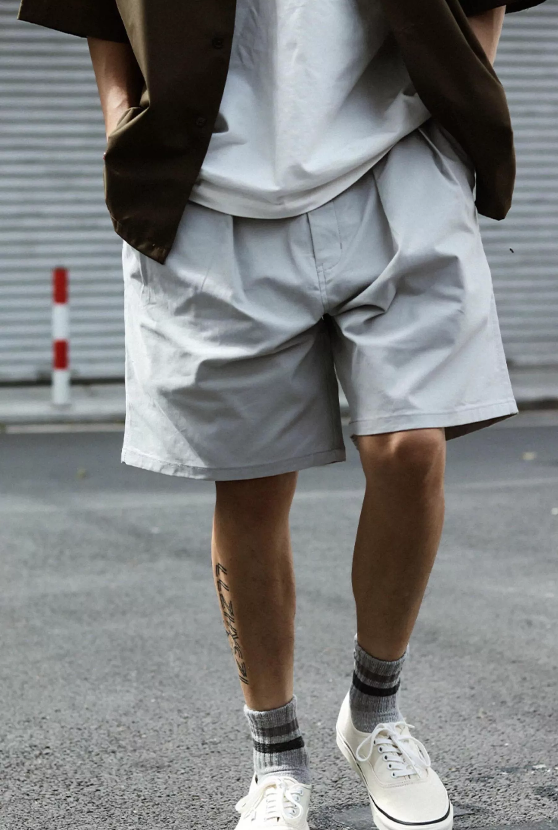 日系雙摺休閒短褲(3色)