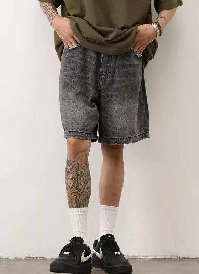 煙黑色微破壞牛仔短褲