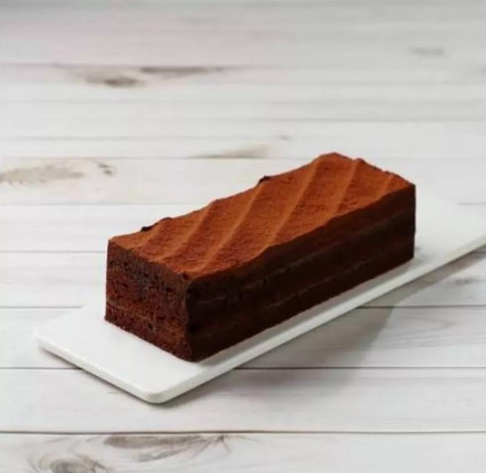 83% 生巧克力長條蛋糕