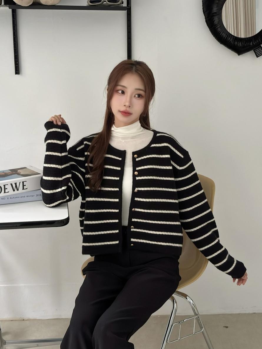 CLMA♡｜🇰🇷Korea 秋末冬初  編織感圓領金釦條紋外套