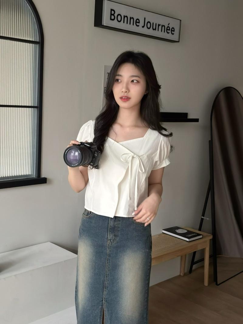CLMA♡｜🇰🇷Korea 設計感斜領綁帶小澎袖上衣