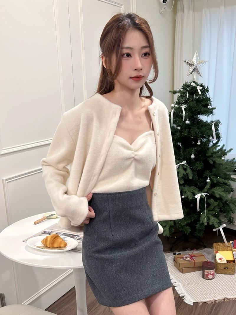 CLMA♡｜🇰🇷Korea 塞納河畔   毛絨絨軟綿吊帶外套Set