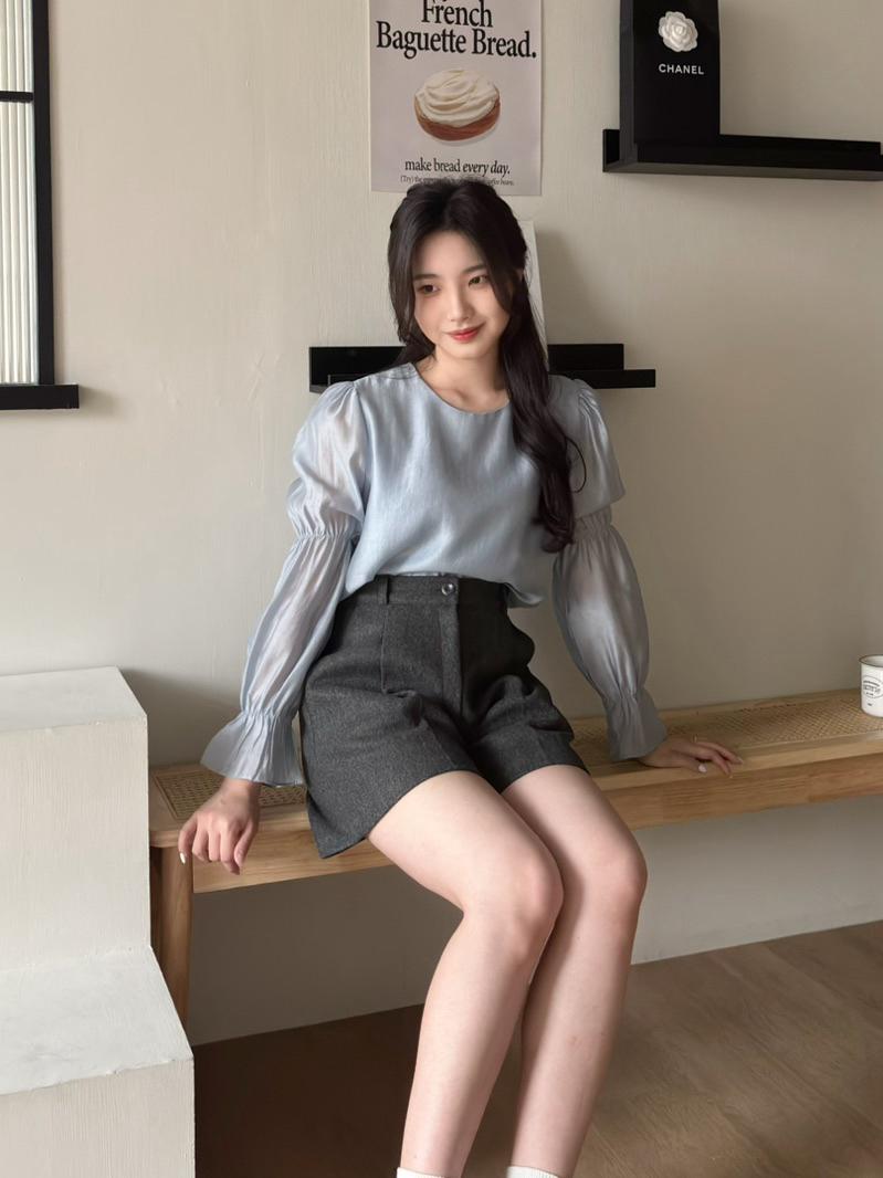 CLMA♡｜🇰🇷Korea 高級感後綁帶澎袖光澤上衣