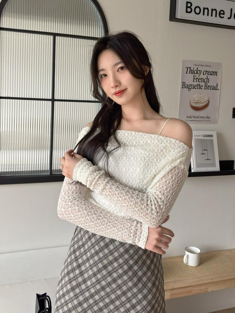 CLMA♡｜🇰🇷Korea 透膚彈力軟蕾絲一字領上衣