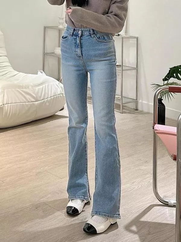 CLMA♡｜🇰🇷 Korea 驚呼的好版型！高腰微刷白開衩小喇叭牛仔褲