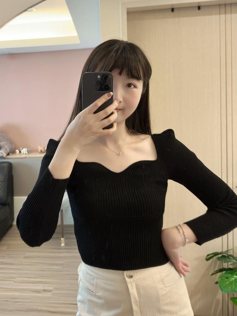 CLMA♡｜🇰🇷Korea 心臟爆擊！桃心領溫柔唯美上衣