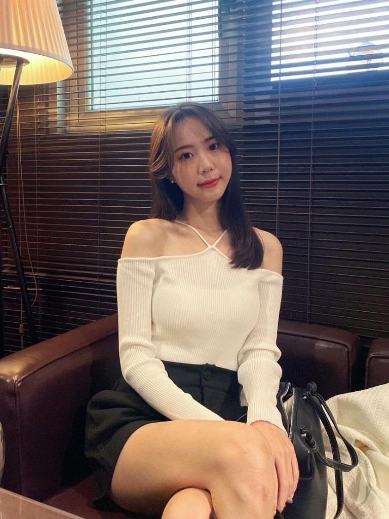 CLMA♡｜🇰🇷 Korea 性感純欲風彈性交叉上衣