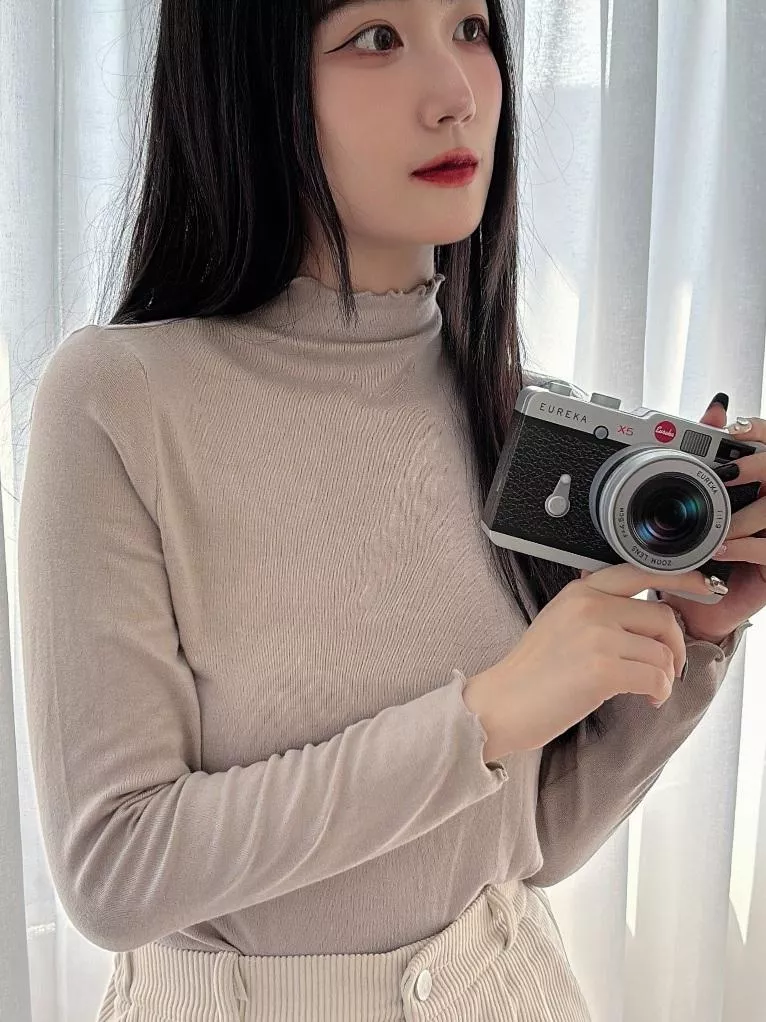 CLMA♡｜🇰🇷 Korea 軟軟QQ！木耳邊微高領內搭打底上衣 - 三色