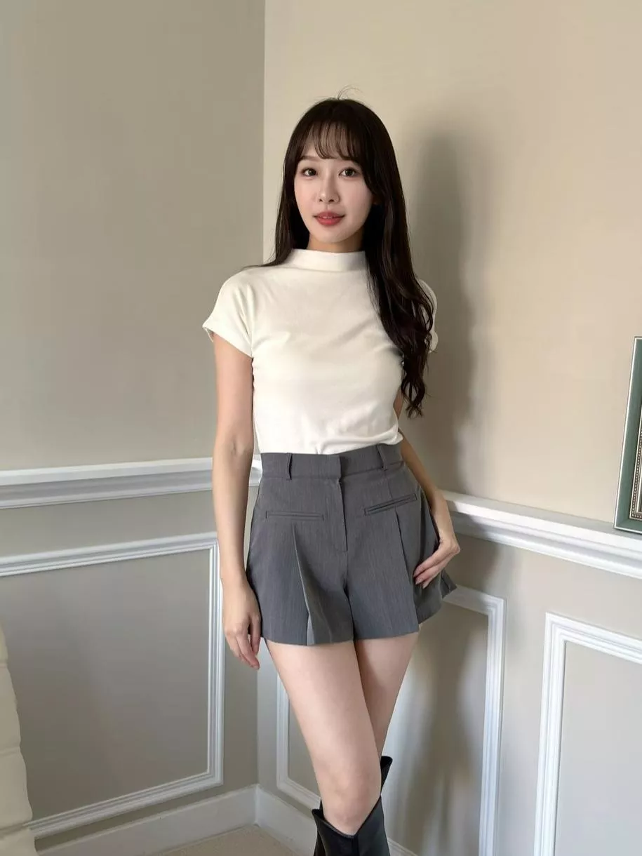 CLMA♡｜🇰🇷Korea 親膚彈性半高領短袖上衣