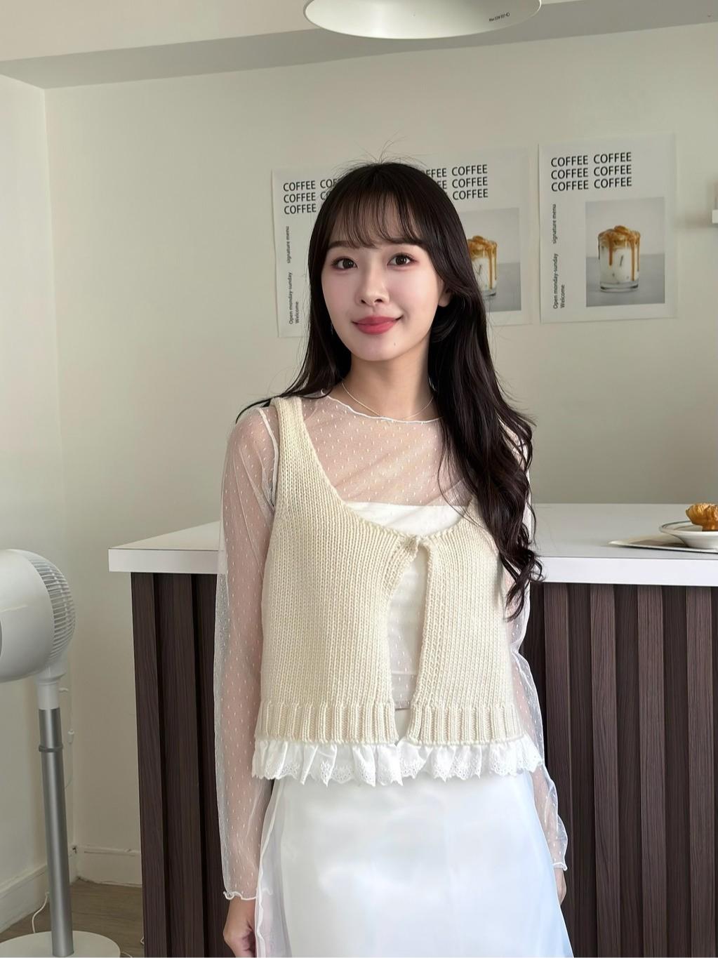 CLMA♡｜🇰🇷Korea 蕾絲下擺單釦針織小背心