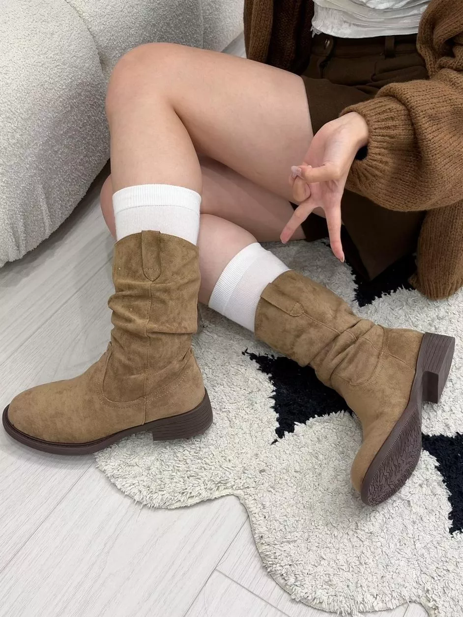 CLMA♡｜秋意濃濃! 復古堆堆低跟中筒靴