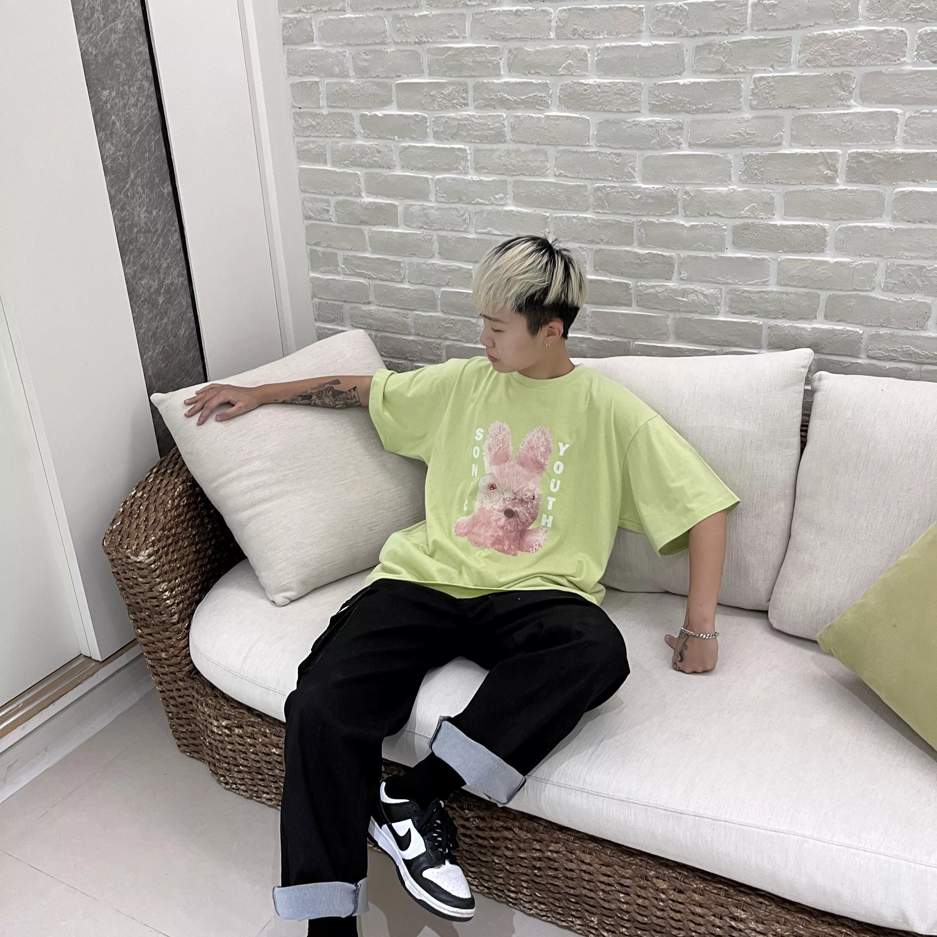 Korea 音速粉毛兔娃T (黑/白/綠)