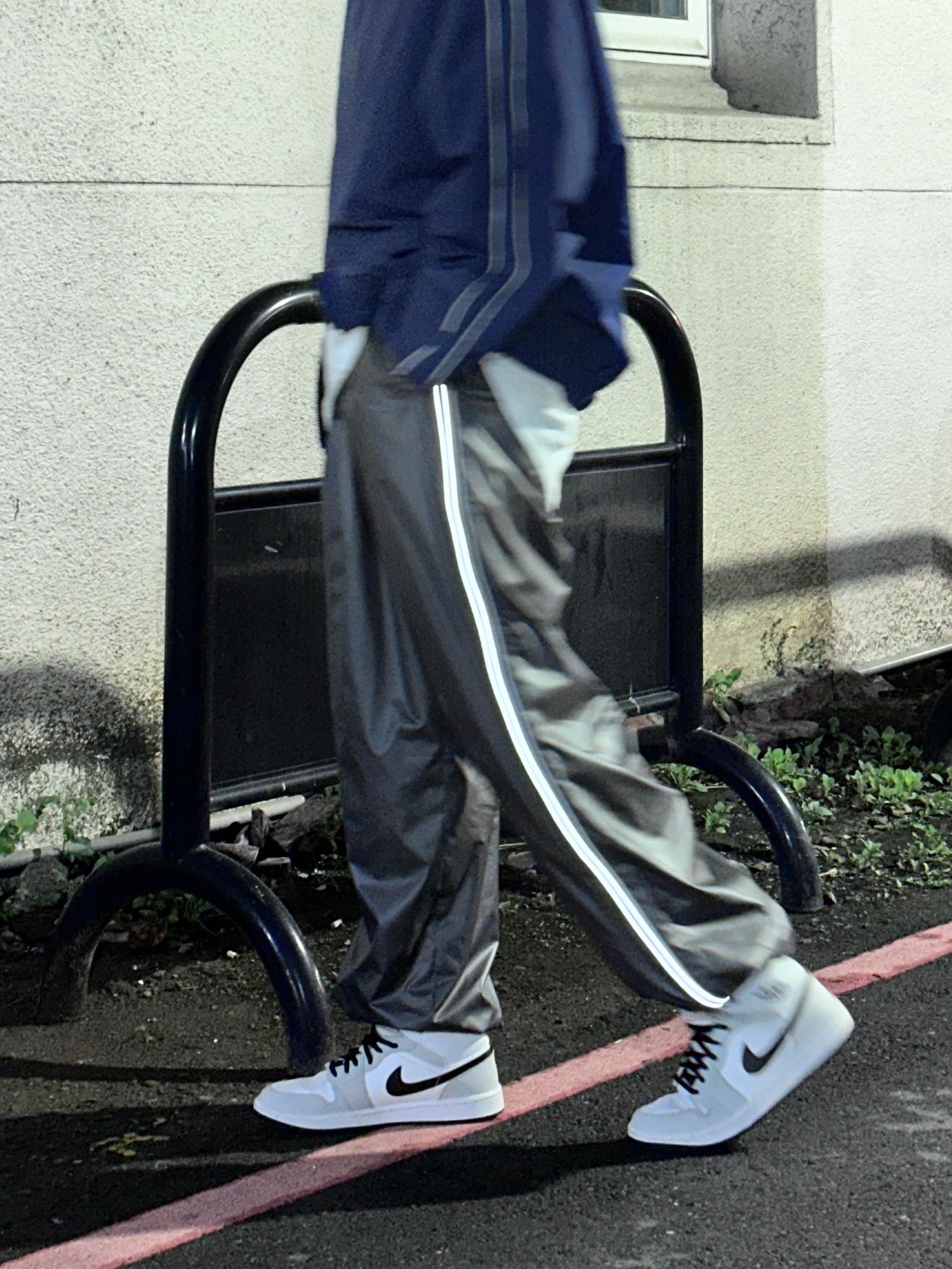 ☆ʀᴏ ᴍᴀᴅᴇ☆ Ao蒼灰藍反光條尼龍縮口褲