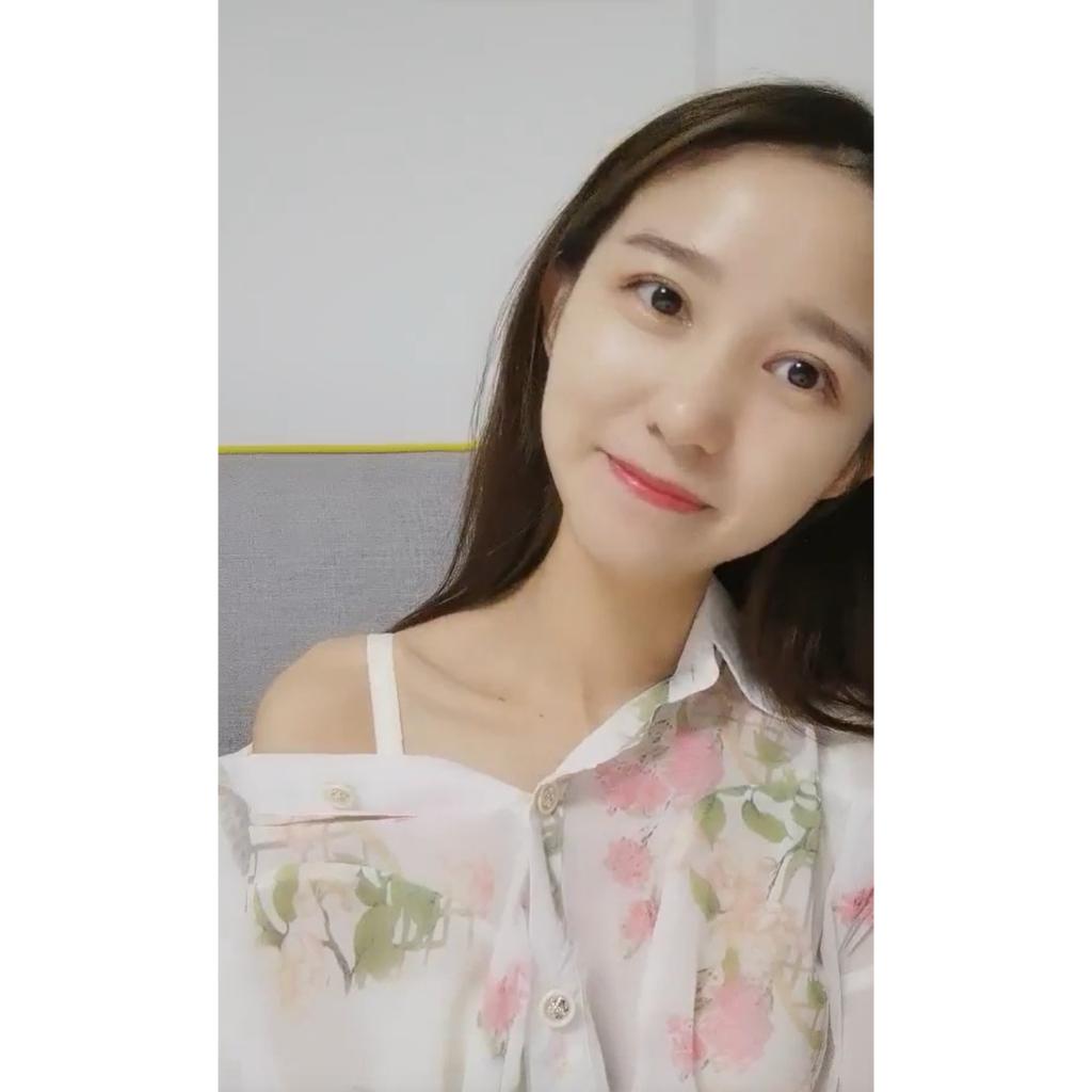 T24 24H自助領貨 紫賢 虎牙素人美女 Twitter直播主 大尺度 純天然 成人寫真集 數位寫真集 電子寫真集
