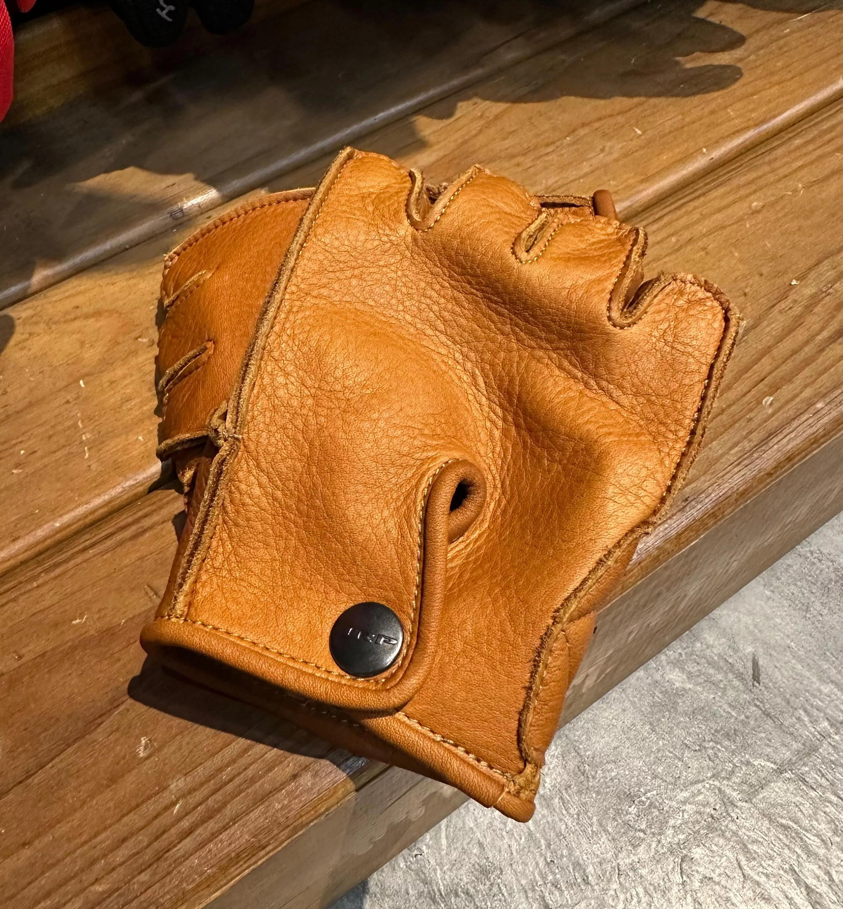 JRP日本職人工藝手工皮革手套- WTF 半指手套