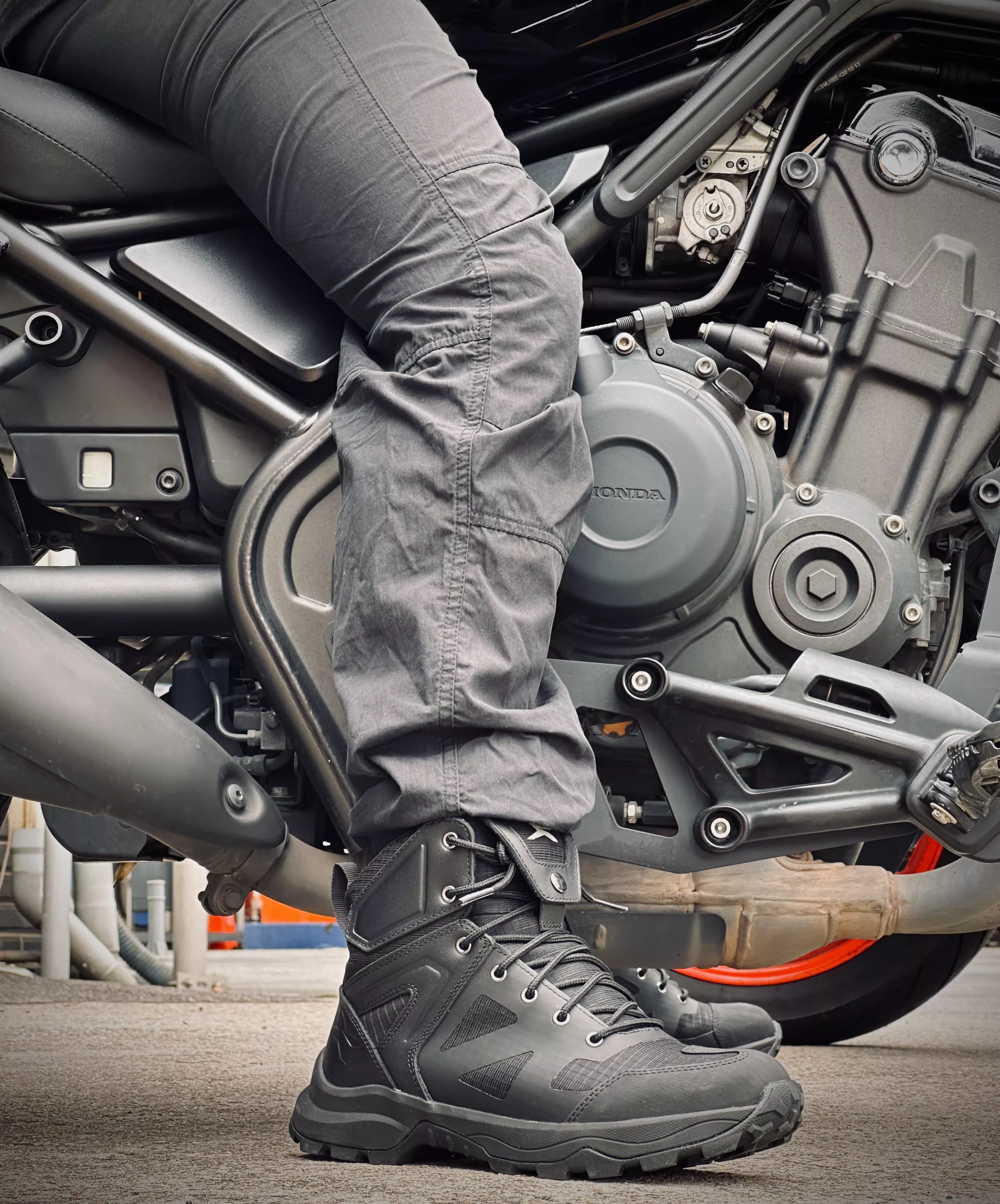 EXUSTAR E-SBT1011W防水車靴