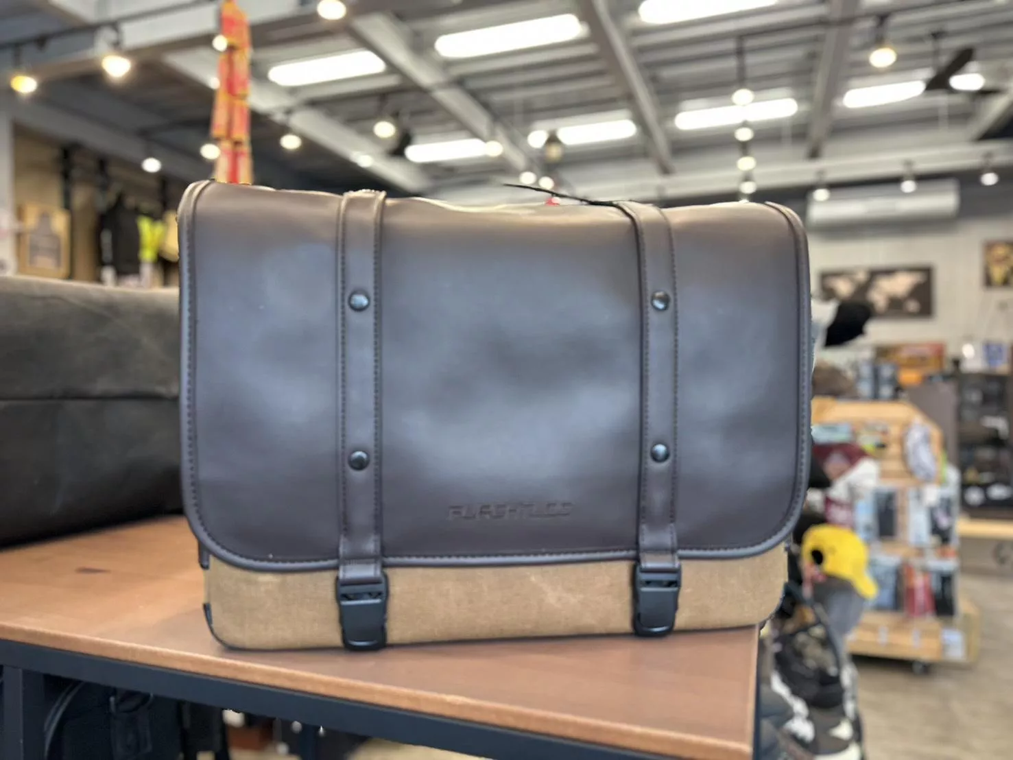 德國furchtlos富合樂斯機車復古馬鞍包防水油蠟布料