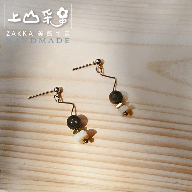 上杉采花 星空 貝殼 金色系 典雅 耳環 飾品 耳針 穿搭 簡約 黑白 貝殼 韓系