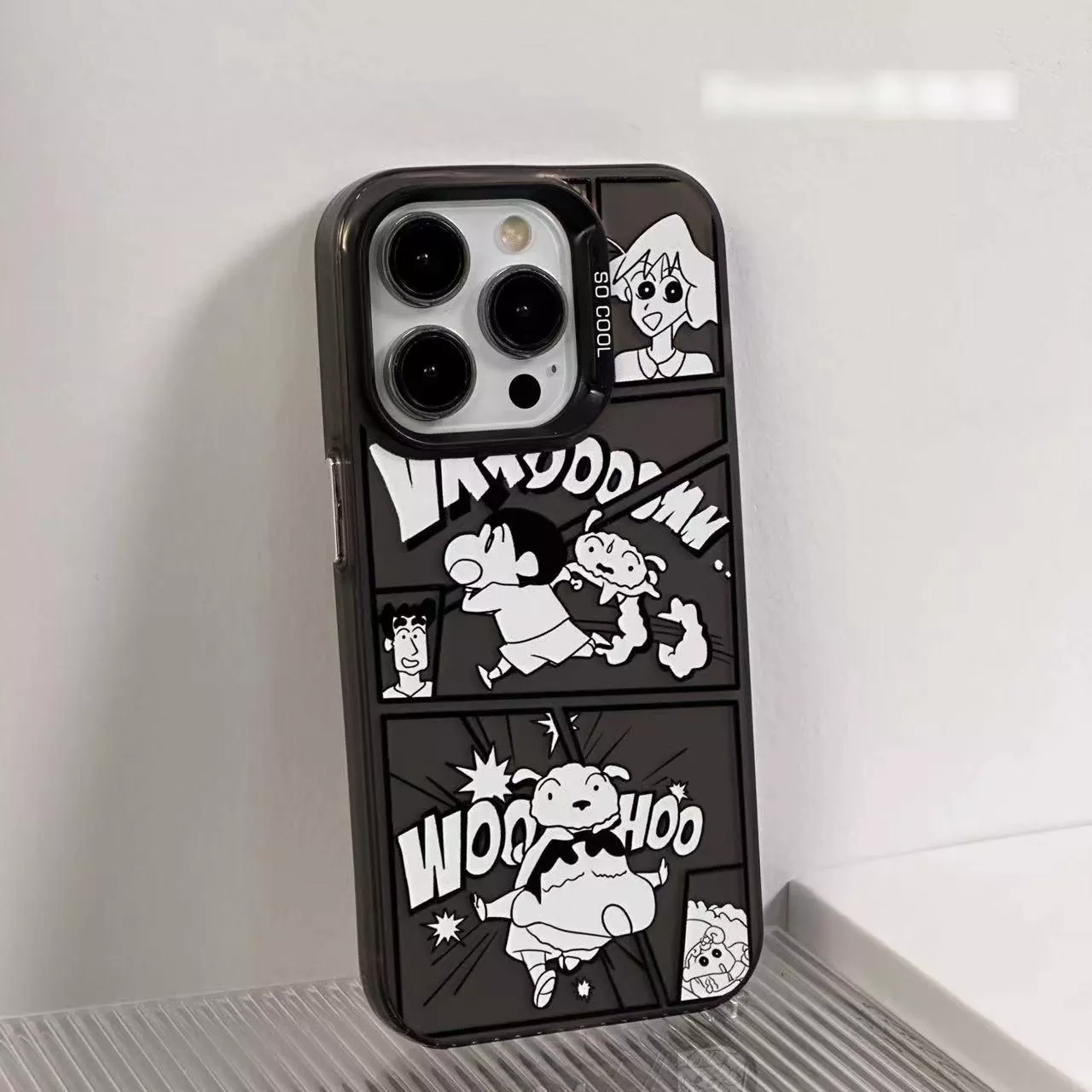🌟 银黑逃跑小新iPhone手機殼 📱