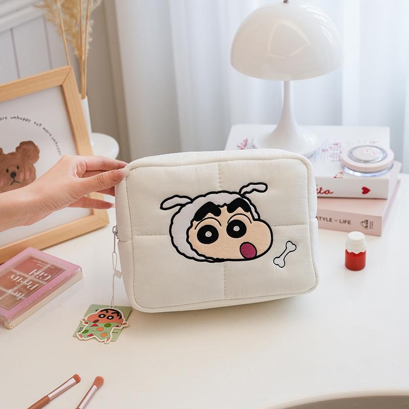🎒蠟筆小新大容量化妝包｜出遊也要萌萌der！