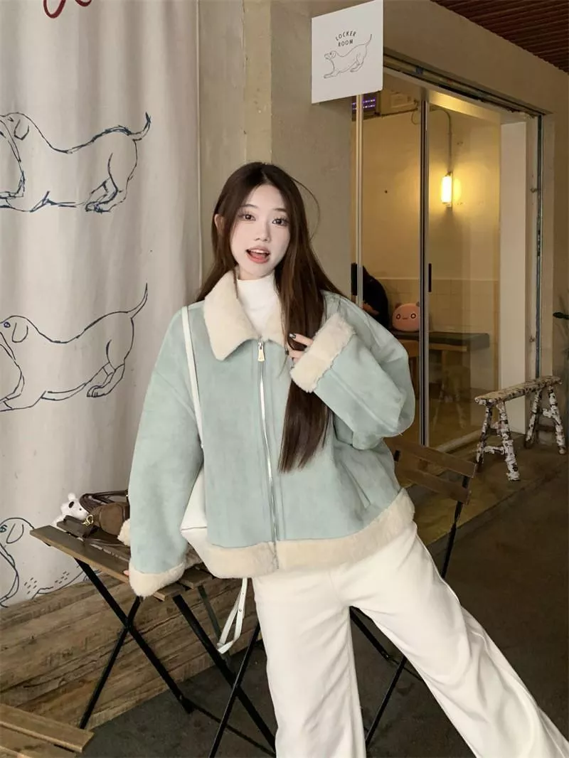 🧥 鹿皮絨翻領短款羊羔毛外套（淺藍色）