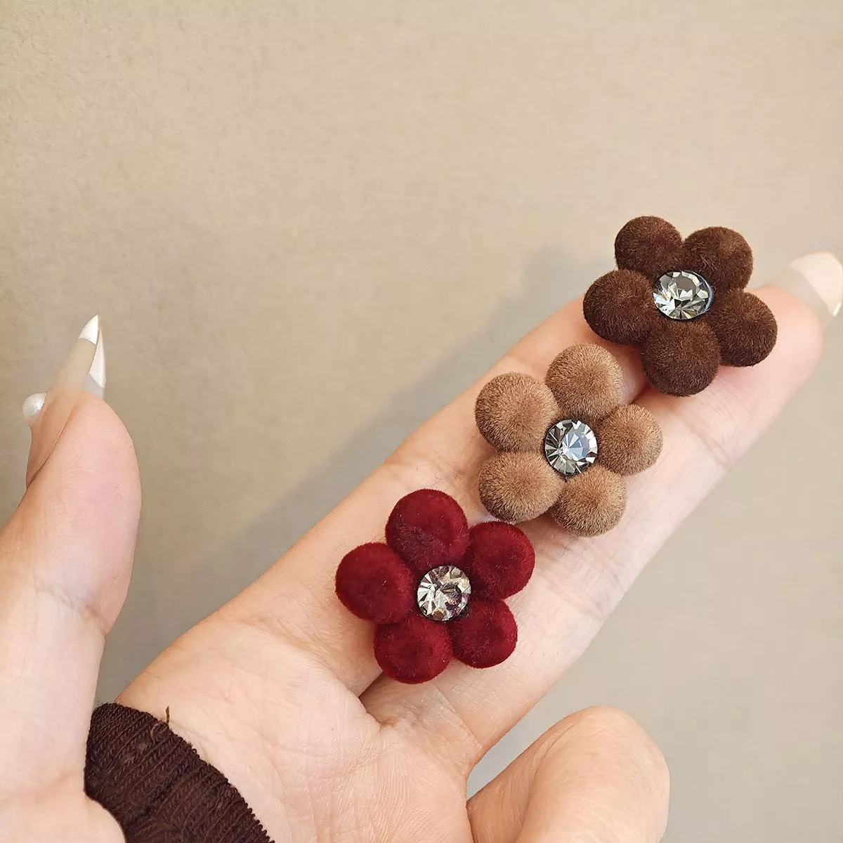 ✨簡約花朵植絨耳釘｜精緻小巧、百搭顯氣質✨