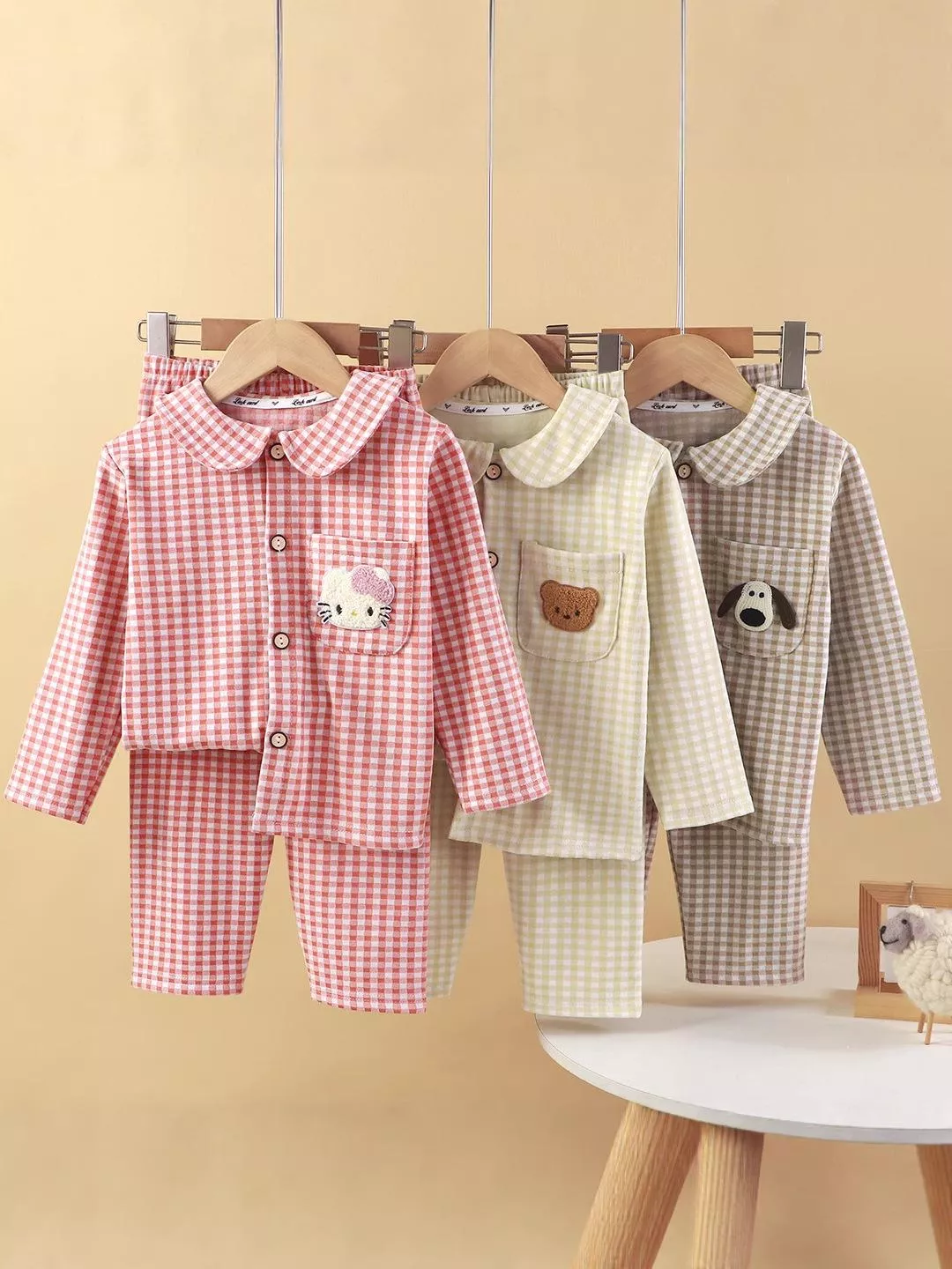 🎀 新品上市｜兒童方格子暖絨家居服套裝 🎀