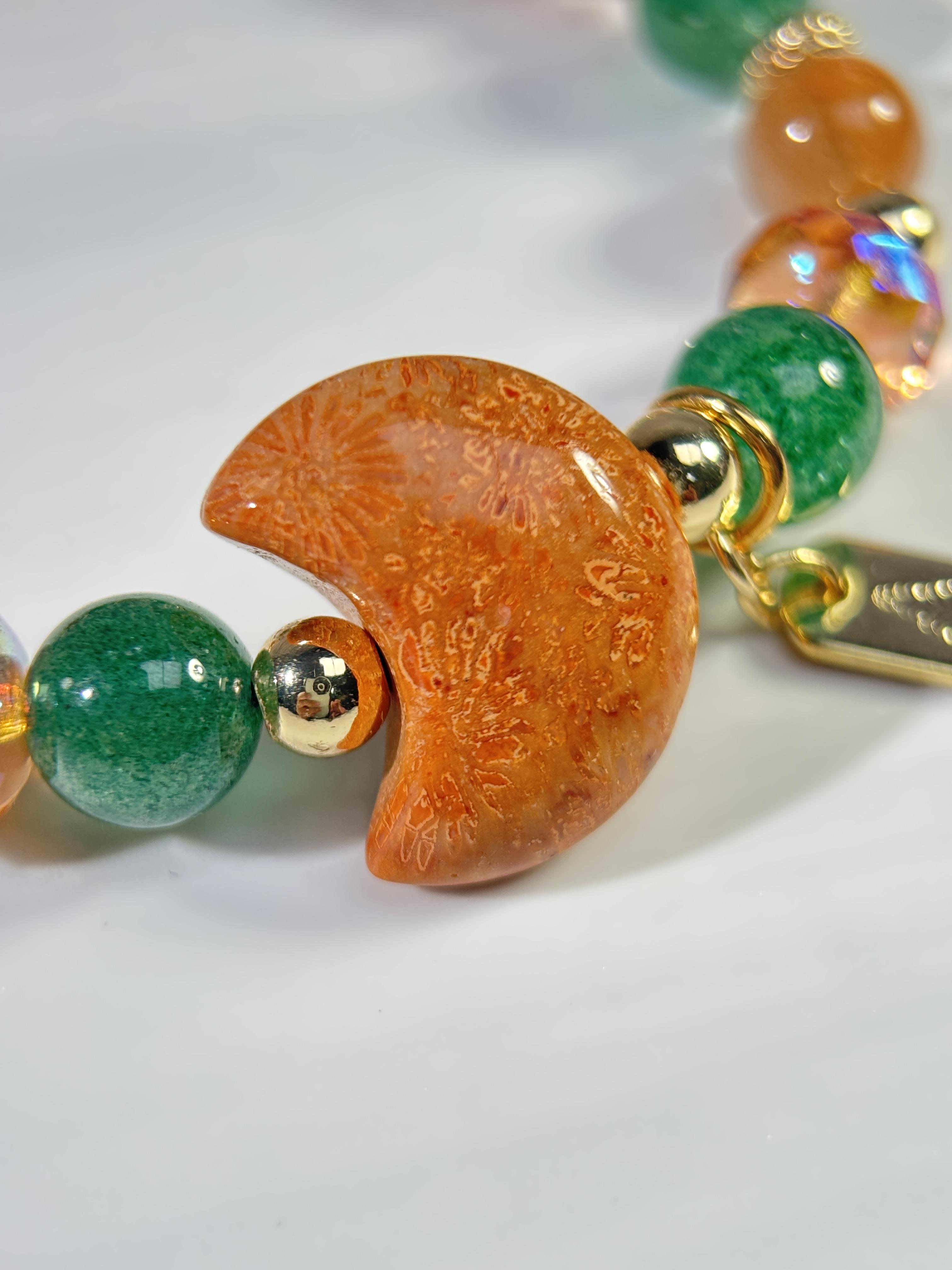 【靜謐松林】橘色月牙-珊瑚玉、綠草莓晶、琉璃、金太陽(jade cora, green strawberry quartz,glaze,arusha sunstone)