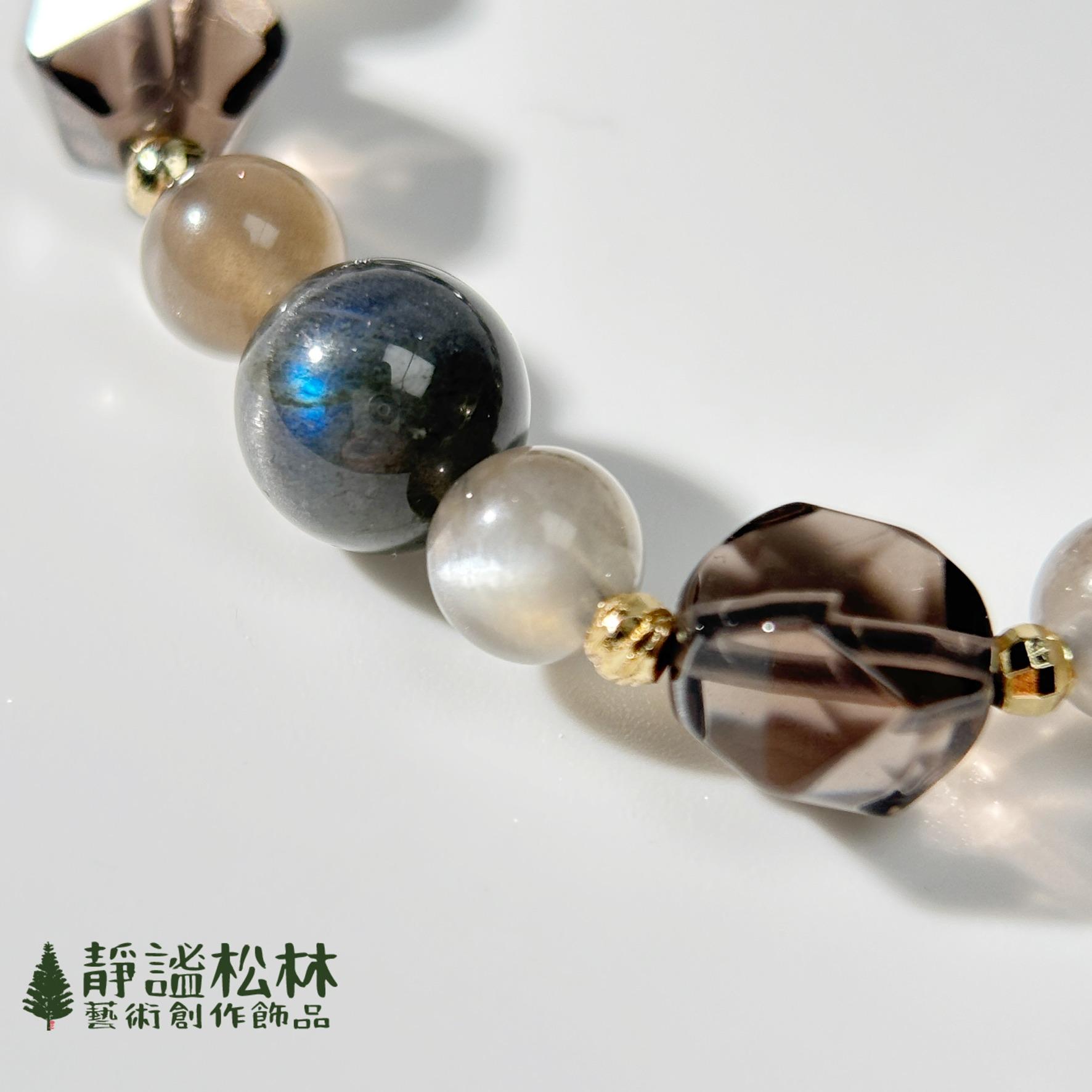 【靜謐松林】黑焰寶石-貓眼泛藍黑拉長石、奶茶銀月光、茶晶(labradorite,moonstone,smoky quartz)