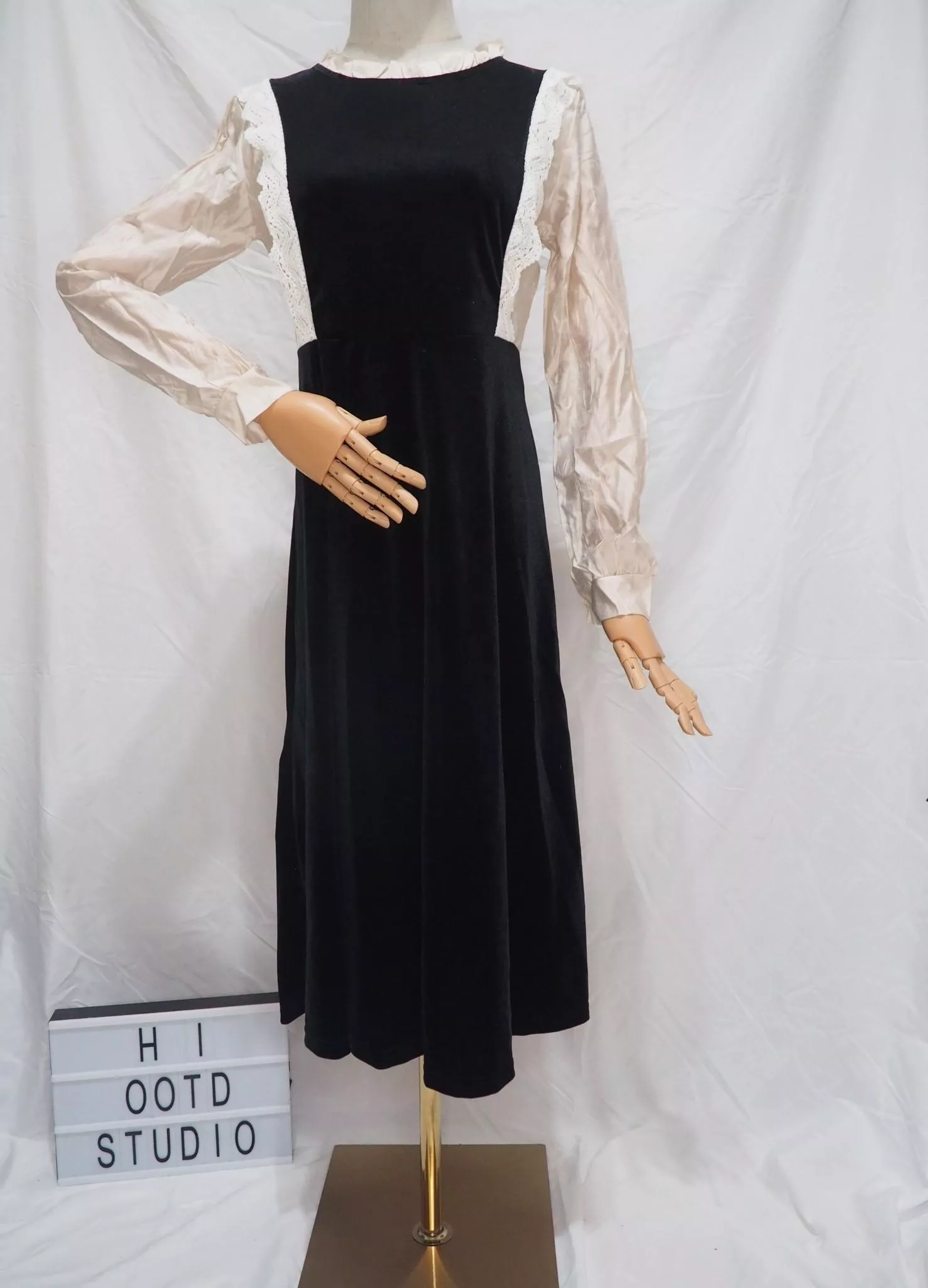 法式復古絲絨蕾絲拼接造型氣質洋裝-M🔍H.I OOTD STUDIO🔍